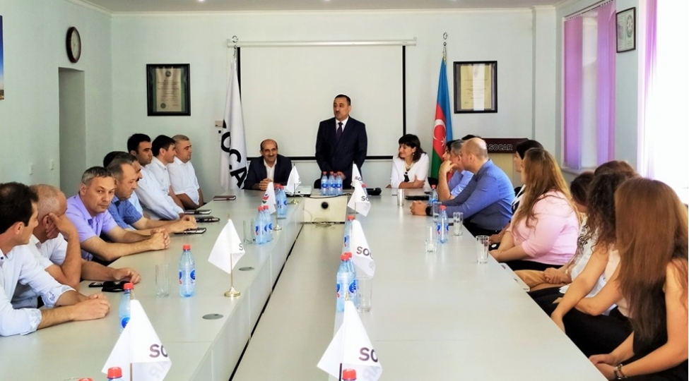 kursun-dinleyicilerine-sertifikatlar-teqdim-olunub-foto