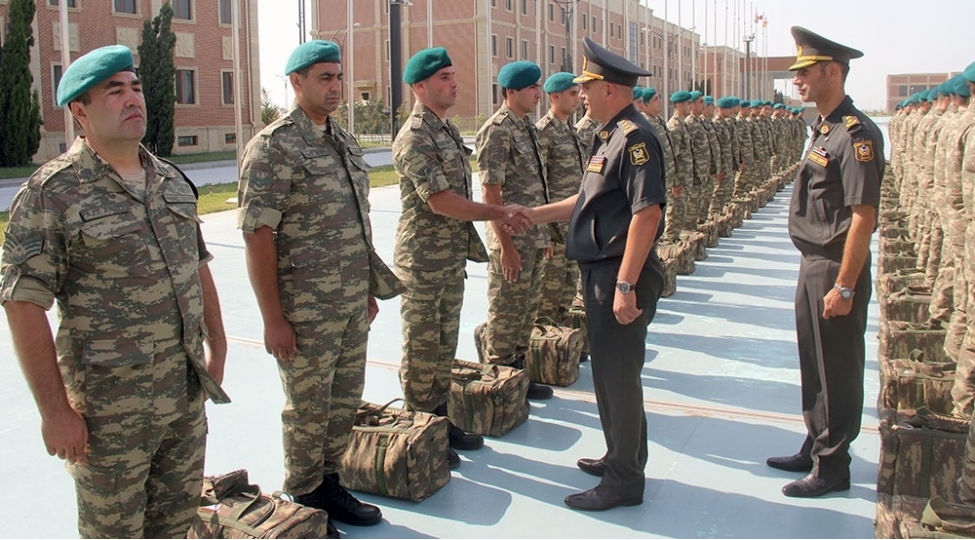 azerbaycan-sulhmeramlilarinin-bir-qrupu-efqanistana-yola-salinib-video