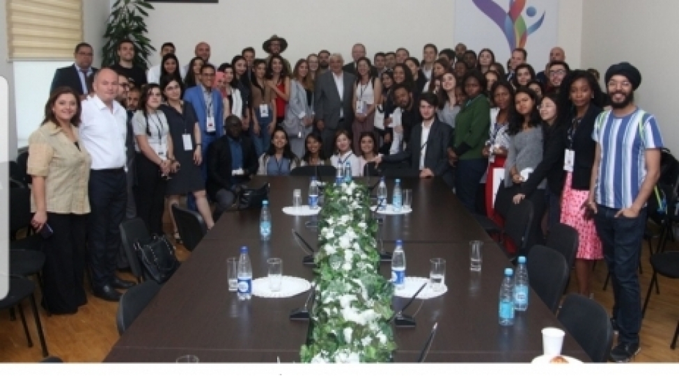 dunya-gencleri-dini-ve-etnik-tolerantliq-yurdu-azerbaycanda