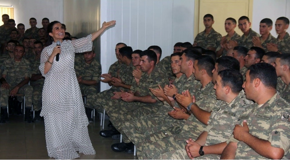 cebhe-bolgesinde-yerleshen-herbi-hissede-tedbir-kechirilib-video