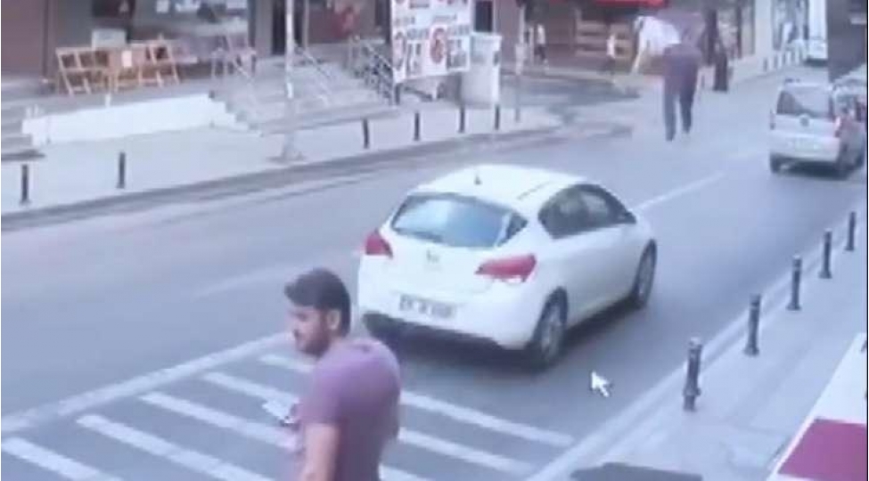 xadime-pencere-silerken-4-cu-mertebeden-yixildi-video