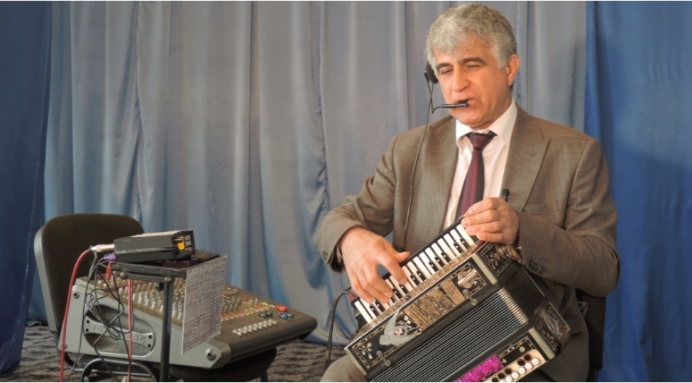 muxtelif-musiqi-aletlerine-aid-939-ses-bir-qarmonda-qurmanayzer