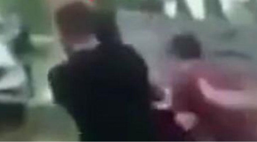 azerbaycanda-genc-qizi-toyda-bele-qachirdilar-video