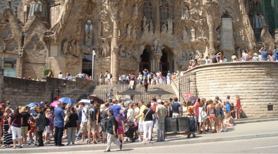 barselona-turizm-vergisini-artirmaq-niyyetindedir
