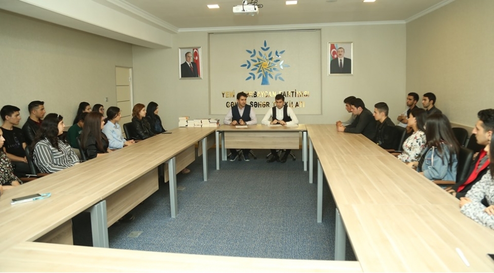 naqif-hemzeyevden-genclerile-bagli-maraqli-addim-video