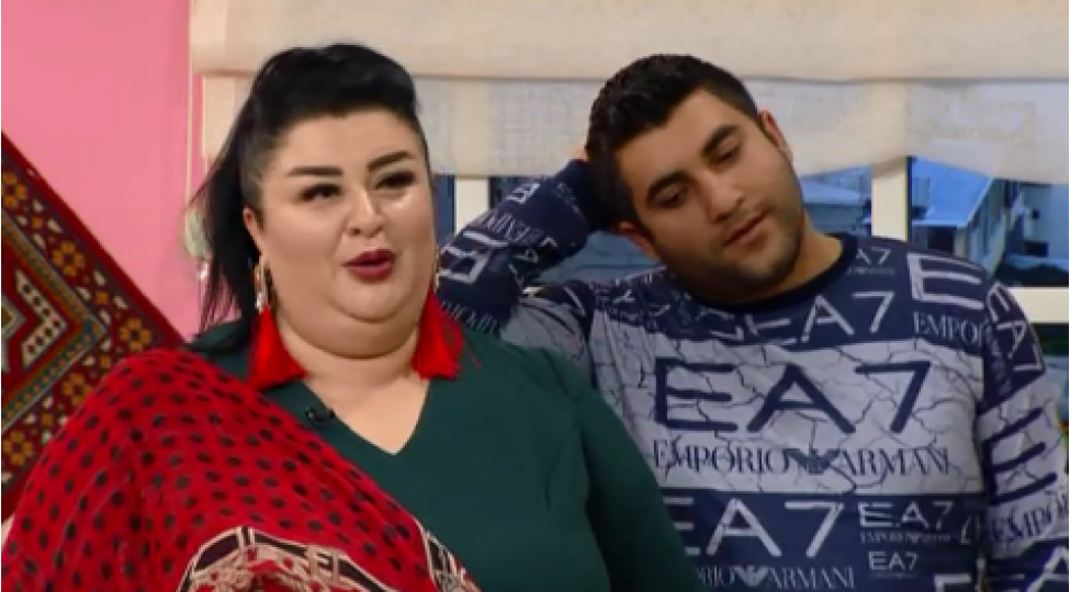 xuraman-evindeki-gizli-kameraya-dushen-hemin-kadrlari-paylashdi-video