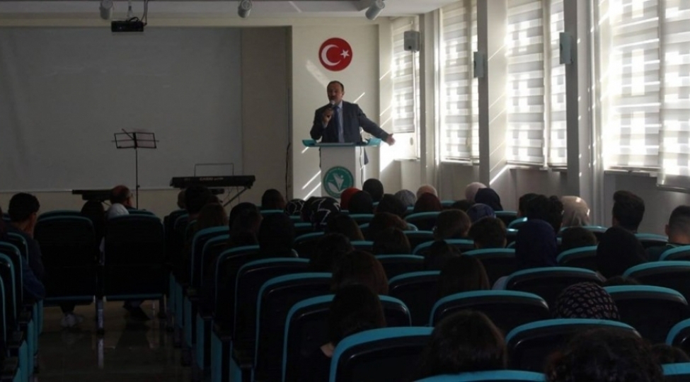 turk-dunyasinin-shairleri-tokatda-gorushub
