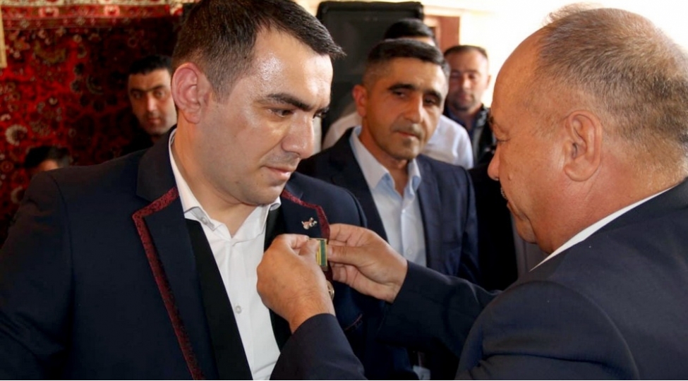 toy-merasiminde-beye-herbi-xidmetde-ferqlenmeye-gore-medali-teqdim-edilib-foto