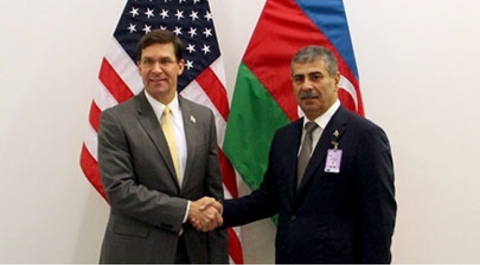 brusselde-azerbaycan-ve-absh-mudafie-nazirlerinin-gorushu-kechirilib
