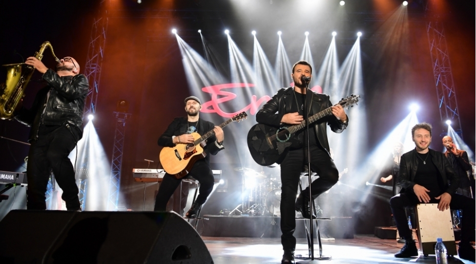 emin-gencede-konsert-proqrami-ile-chixish-edib