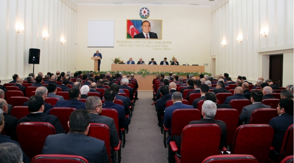 azeriqazda-istehsalat-mushaviresi-kechirilib
