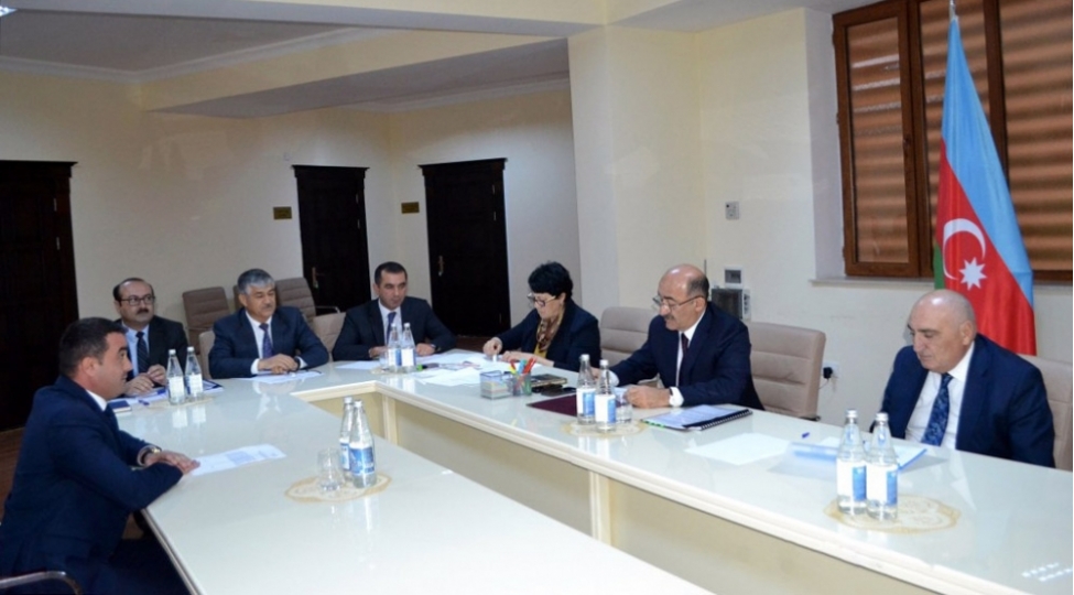 medeniyyet-naziri-ve-muavinleri-bolgelerde-vetendashlarla-gorushub