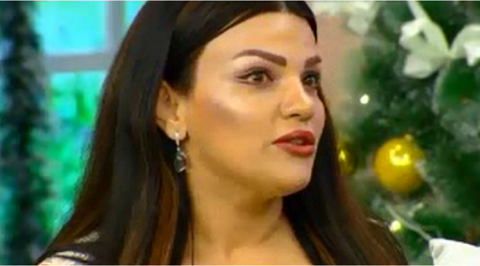 azerbaycanli-meshhur-atamin-uzune-tupurmushem-video