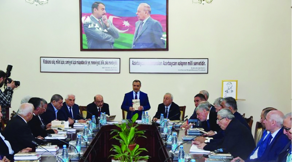 mutefekkir-shaire-hesr-olunmush-neshrlerin-teqdimati