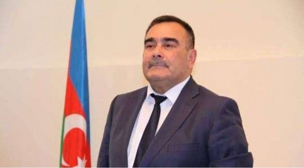 rektor-xadime-ile-reqs-etdi-hami-onlardan-danishir-video