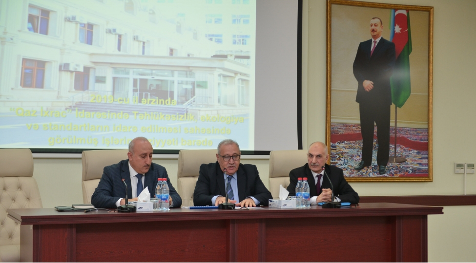 socar-in-qaz-ixrac-idaresinde-emeyin-muhafizesi-sahesinde-gorulmush-ishler-muzakire-olunub-foto