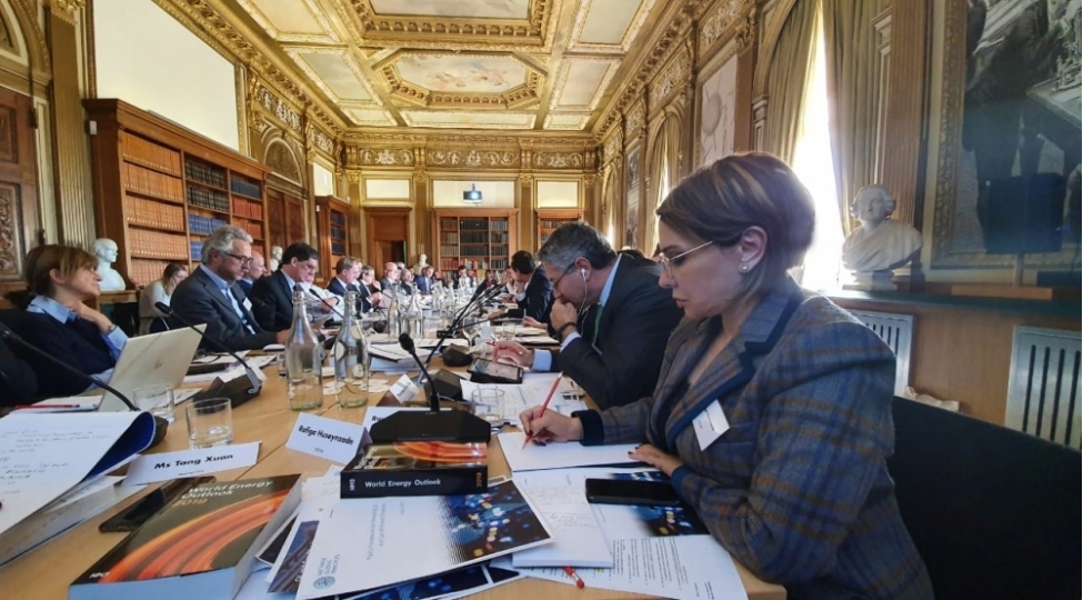 londonda-socar-i-refiqe-huseynzade-temsil-edib