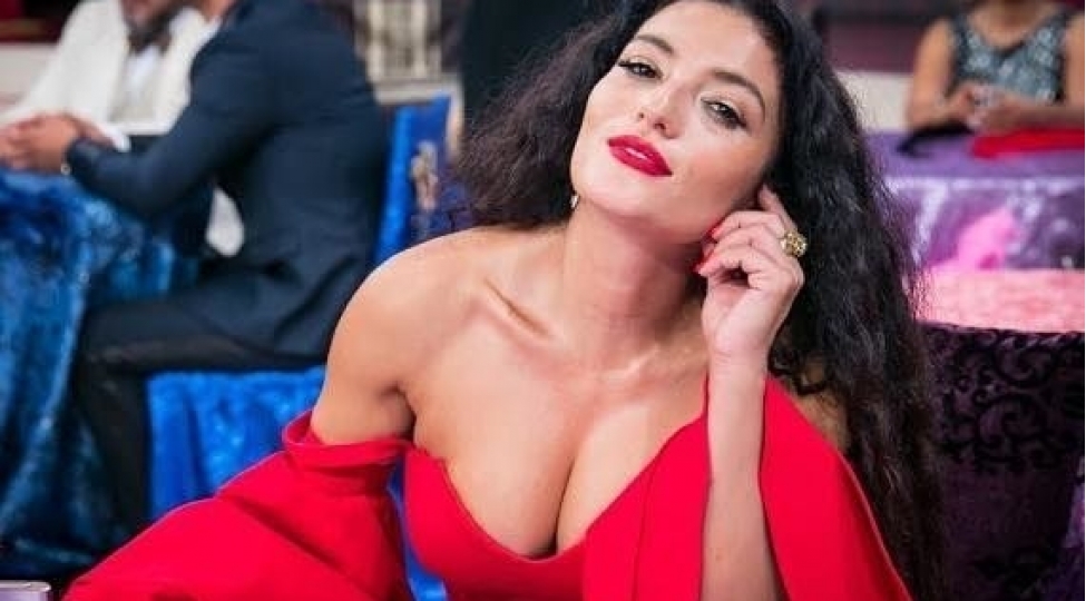 dilare-ehtirasli-shekli-ile-gundeme-geldi-foto