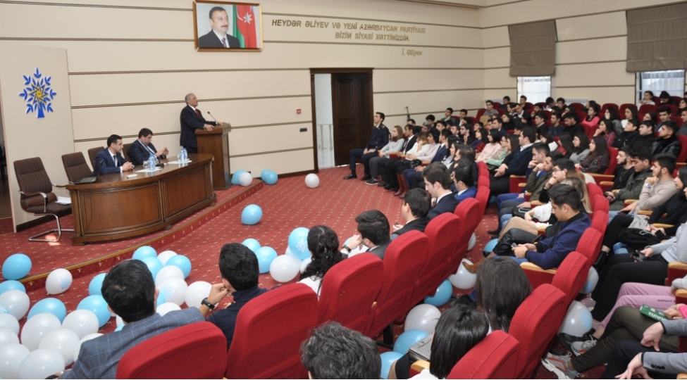 genclik-gelecekdirinkishafdir-tereqqidir-foto