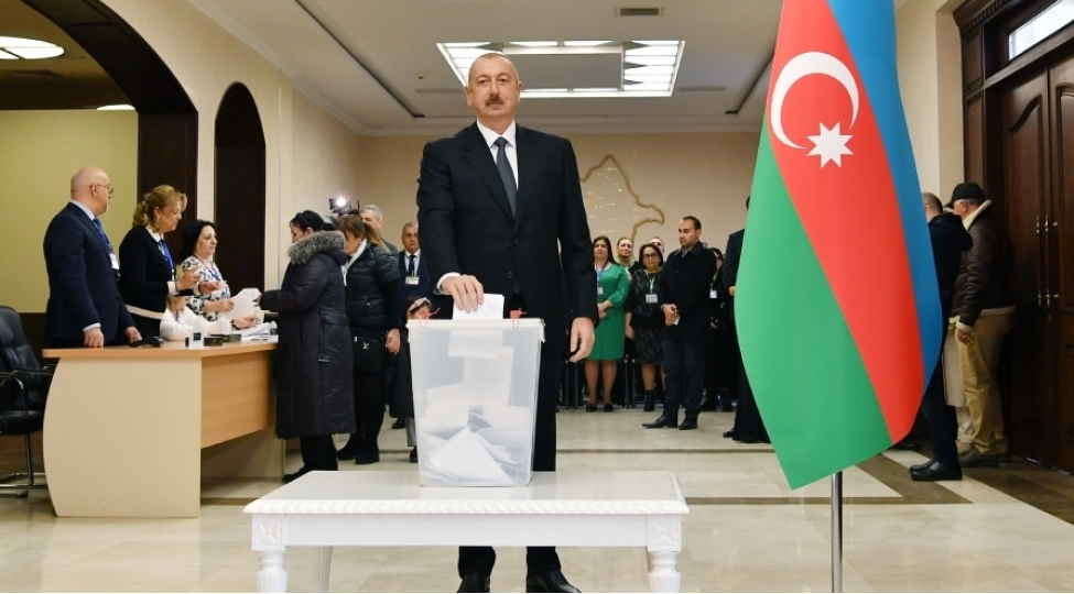 prezident-ilham-eliyev-ve-aile-uzvleri-ses-verdi