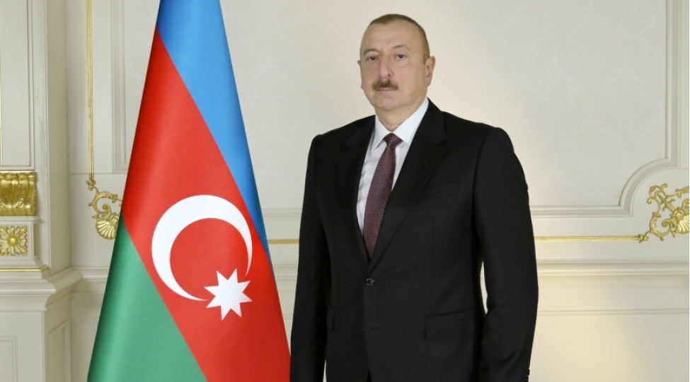 prezident-ilham-eliyev-si-cinpini-tebrik-edib-2