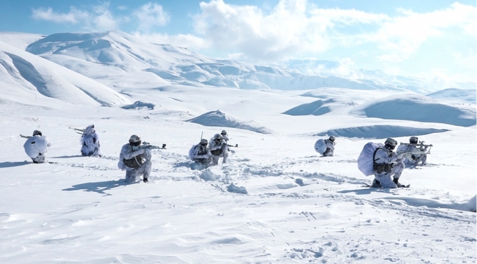 azerbaycan-esgerinin-qarli-daglarda-doyush-telimi-foto