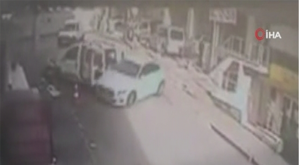 pedallari-sehv-sixan-surucu-qeza-toretdi-video