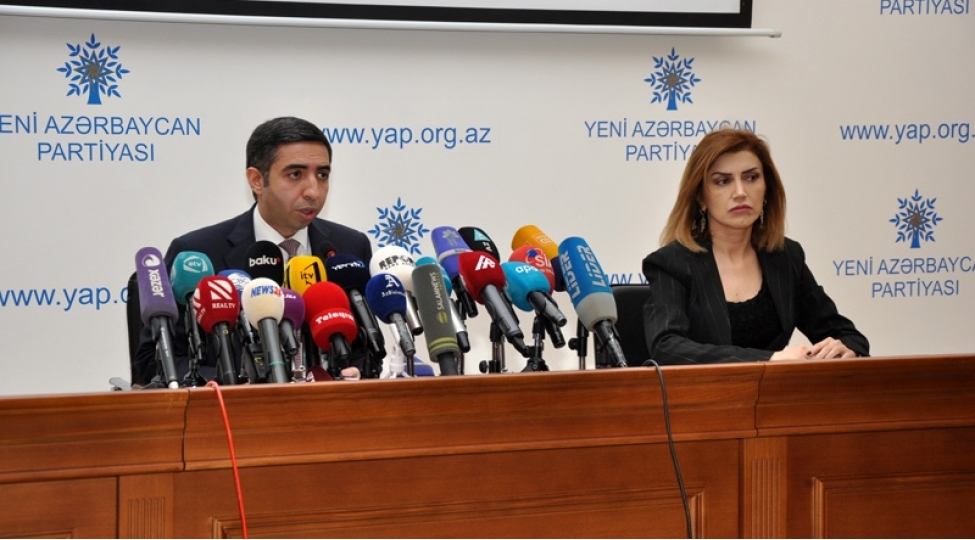 zaur-eliyev-metbuat-konfransi-kechirib-foto