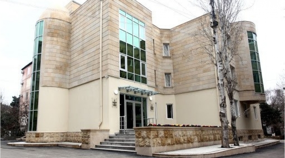 bakida-mektebe-arif-melikovun-adi-verildi