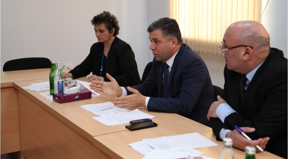 ruslan-eliyev-regionlarda-vetendashlarla-gorushub