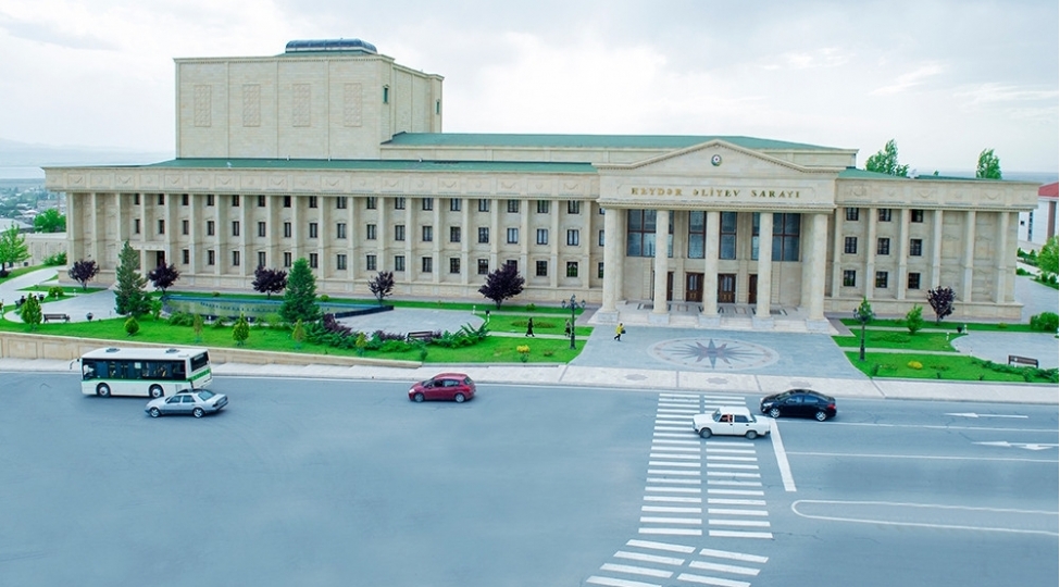 muxtar-respublikanin-medeniyyet-ve-incesenet-muessiseleri-onlayn-xidmet-gosterirler