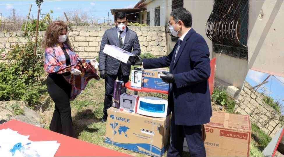 ozunumeshgulluq-proqramina-destek-veren-banklarin-sirasi-genishlenir-2