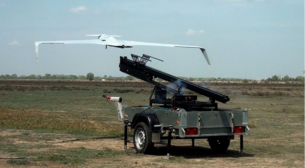 pua-heyetleri-telim-meshq-uchushlari-yerine-yetirir-video