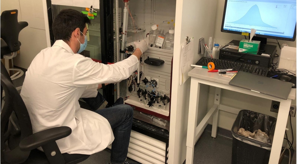 socar-in-xarici-teqaud-proqraminin-ishtirakchisi-olmush-absh-da-xerchenge-qarshi-yeni-immunopreparat-hazirlayib