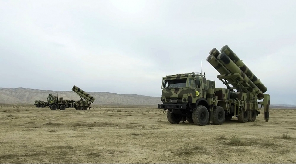 qoshunlar-start-movqelerine-chixarilib-video