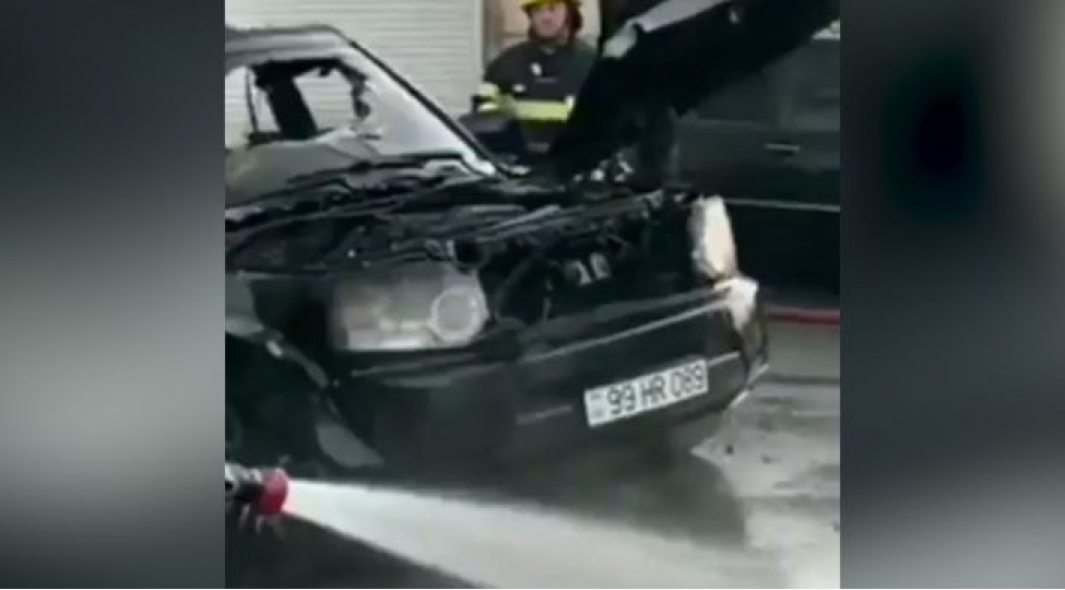 bakida-land-rover-yandi-sahibi-bilmedi-video