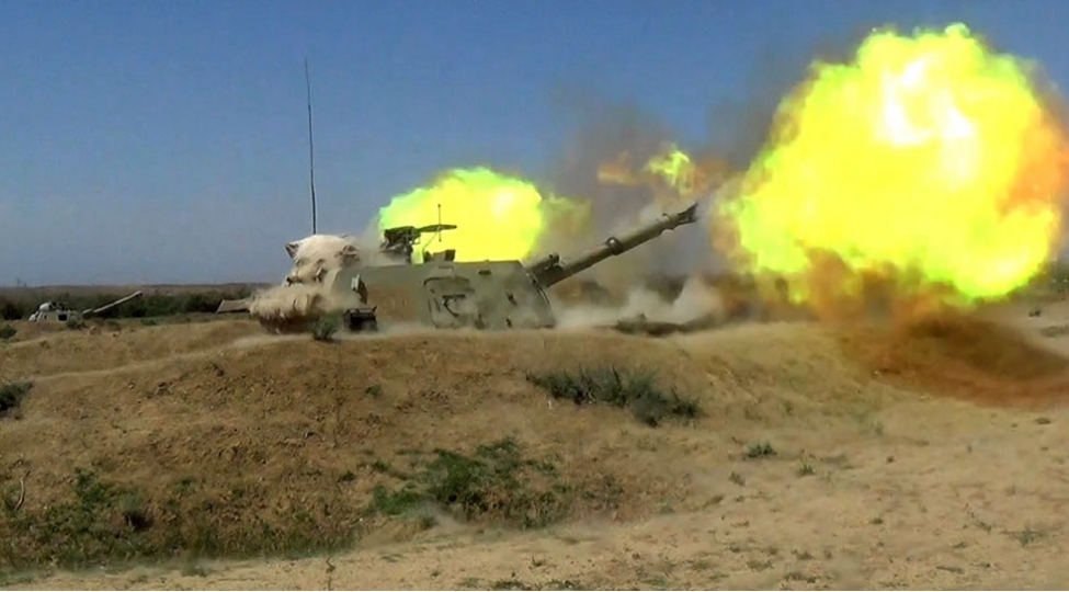 artilleriya-bolmelerimiz-doyush-atishli-telimler-kechirib-fotovideo