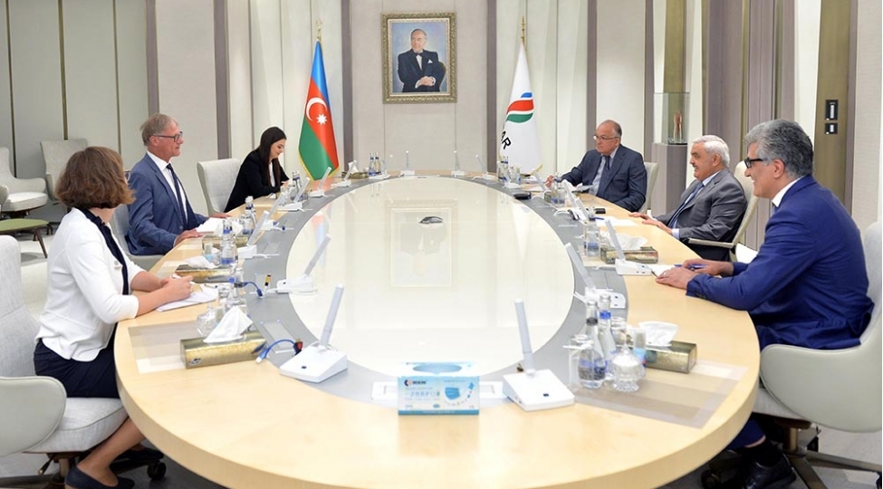 socar-da-almaniya-sefiri-ile-gorush