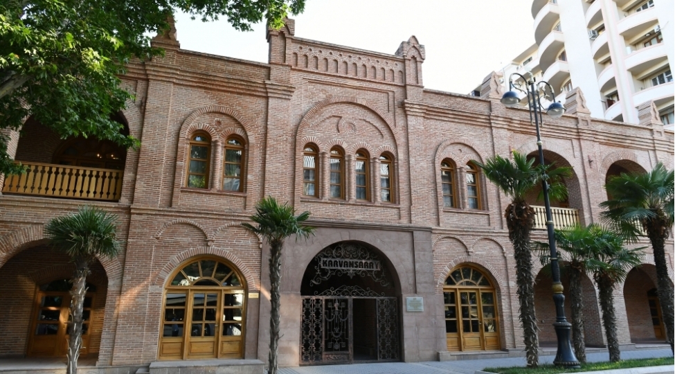 gencede-shah-abbas-ve-ugurlu-xan-karvansara-kompleksi-istifadeye-verilib