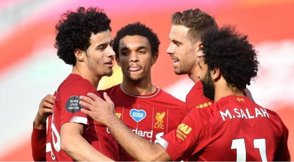 liverpuldan-qelebe-video