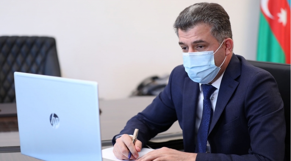 azeriqazin-rehberi-videobaglanti-ile-vetendash-qebulu-kechirib