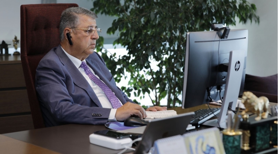 xalik-memmedov-socar-da-cemi-1-ecnebi-chalishir