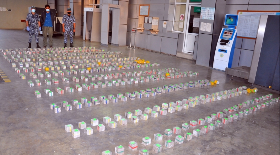 gomrukchulerin-daha-bir-ugurlu-emeliyyati-fotovideo