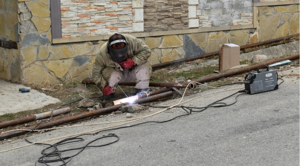 siyezenin-qalaalti-ve-meshrif-kendleri-qazlashdirilir