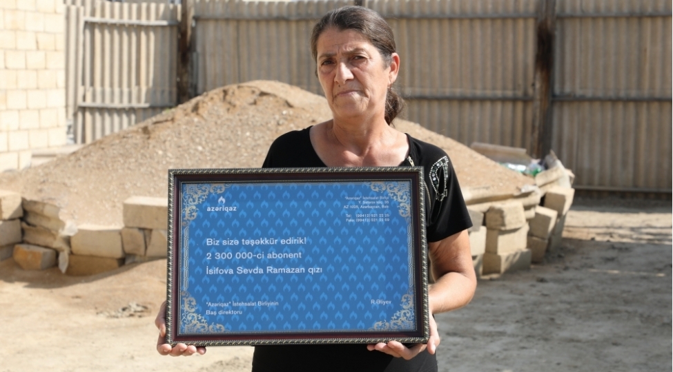 azeriqazin-2-milyon-300-mininci-abonenti-qeyde-alinib