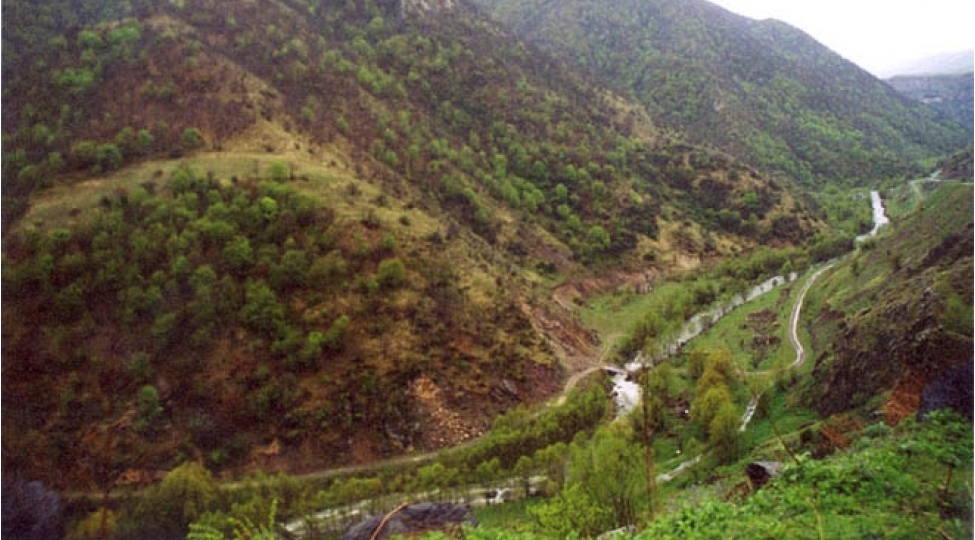 kelbecerde-zengin-uran-yataqlari-var-video