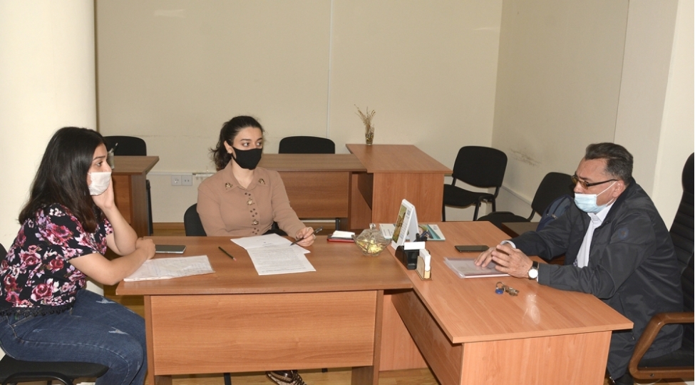 genc-antropoloq-magistrantlarin-seminar-meshgeleleri-davam-edir