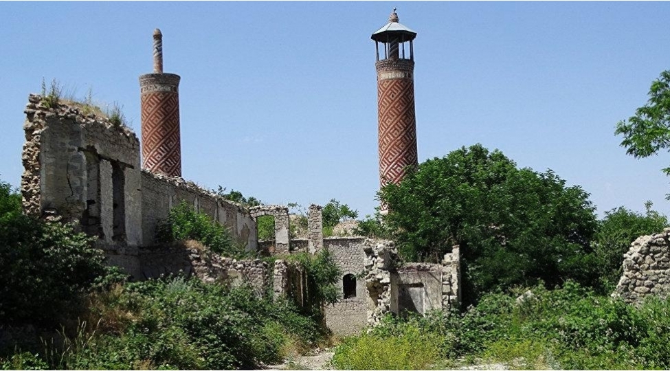 ermeni-vandalizmi-neticesinde-63-mescid-tamamile-dagidilib