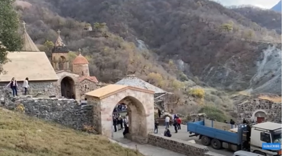 azerbaycanlilar-kelbecerden-zorakiliqla-qovulub-ermeniler-ise-videofoto