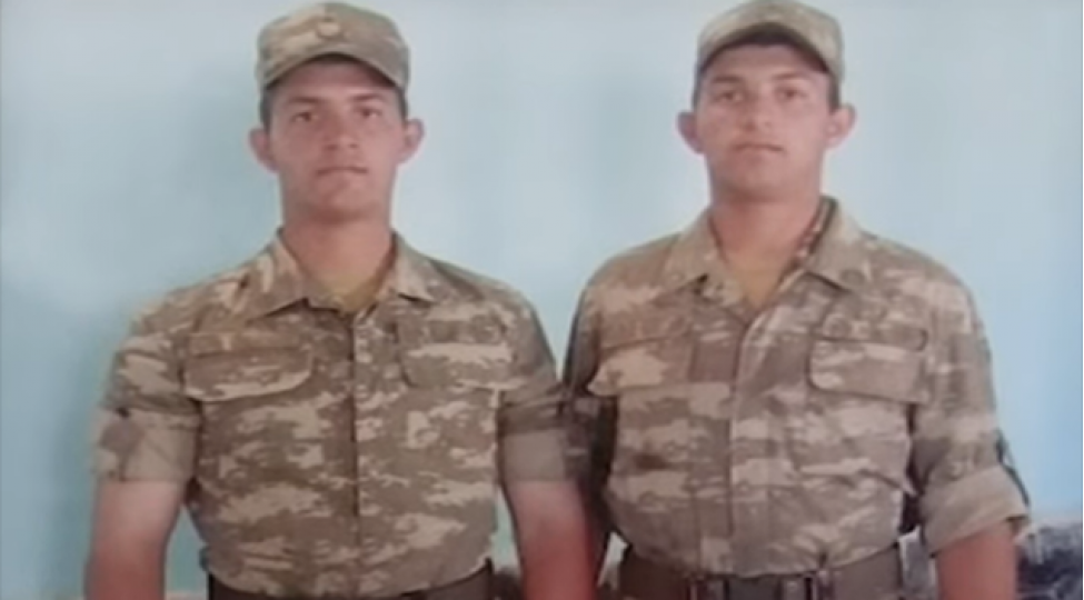 birlikde-dogulub-birlikde-shehid-oldular-video